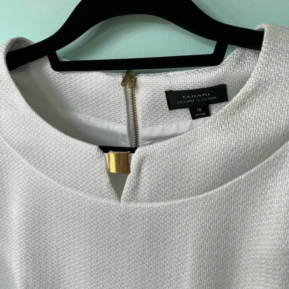 Tahari Authur S.Levine White Dress Gold Details Cap Sleeve 10 - Picture 11 of 13